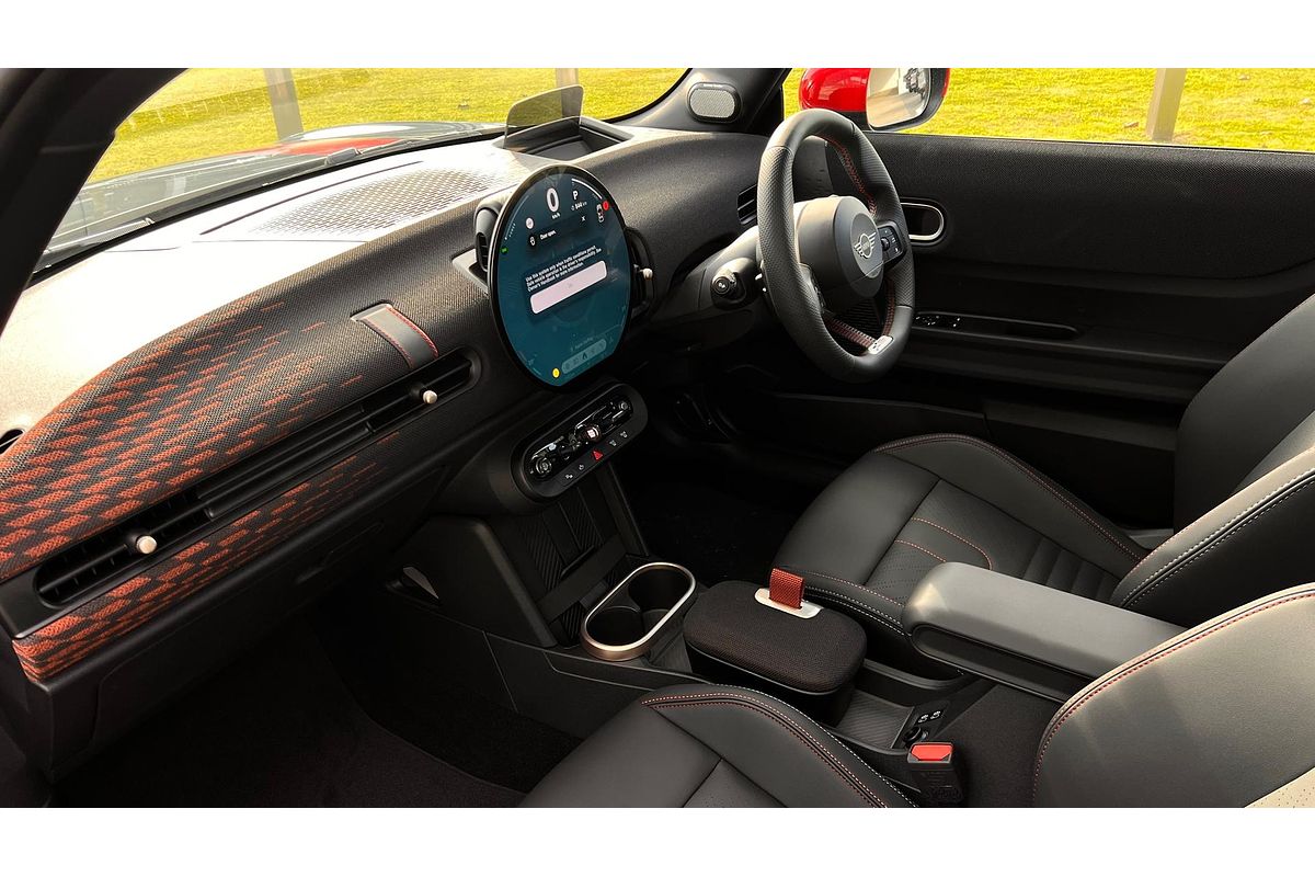 2025 MINI Cooper JCW Favoured F66