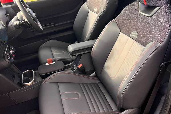 2025 MINI Cooper JCW Favoured F66