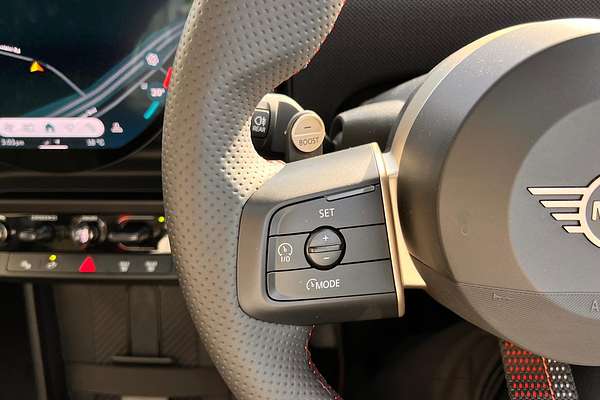 2025 MINI Cooper JCW Favoured F66