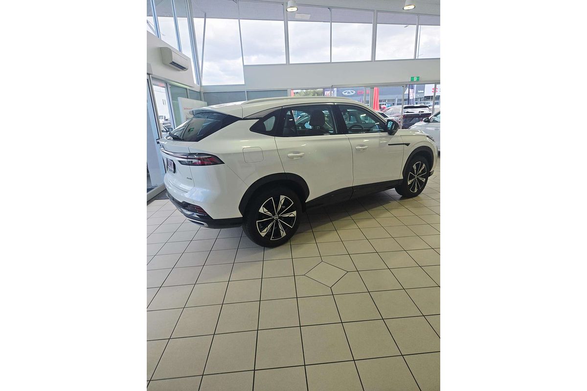 2024 MG HS Excite SAS23