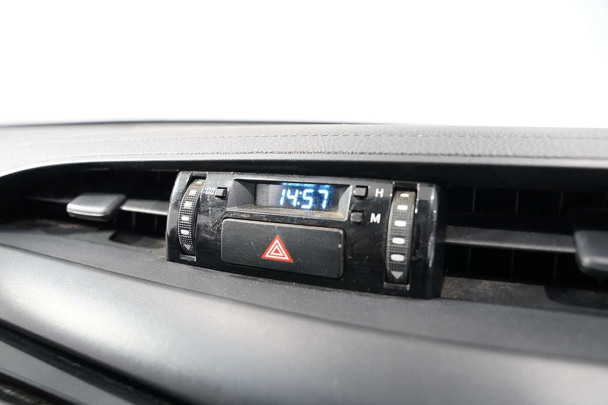 2016 Toyota Hilux SR GUN126R 4X4