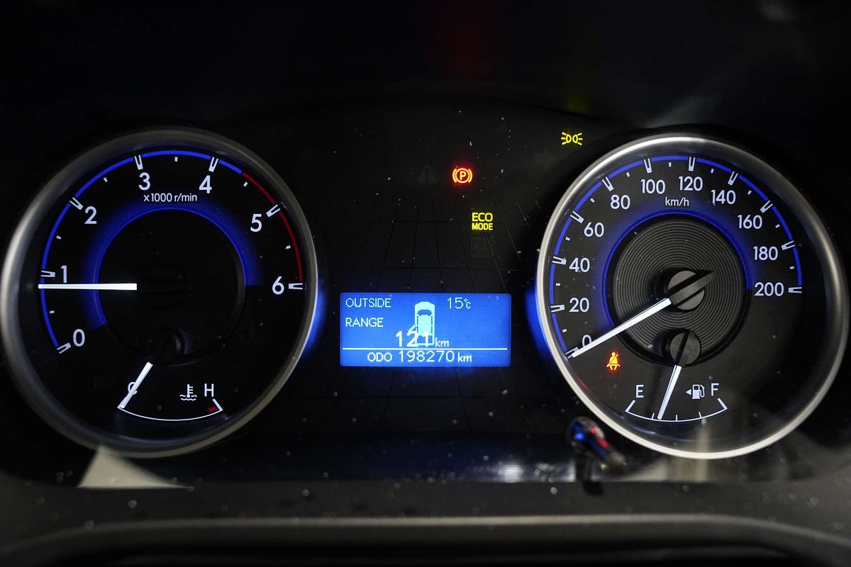2016 Toyota Hilux SR GUN126R 4X4