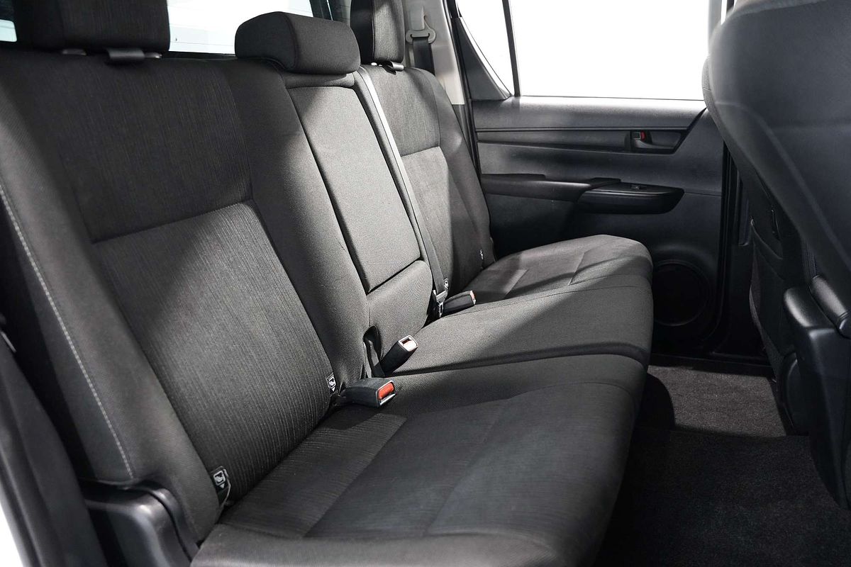 2016 Toyota Hilux SR GUN126R 4X4