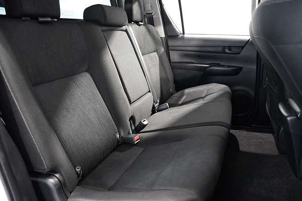 2016 Toyota Hilux SR GUN126R 4X4