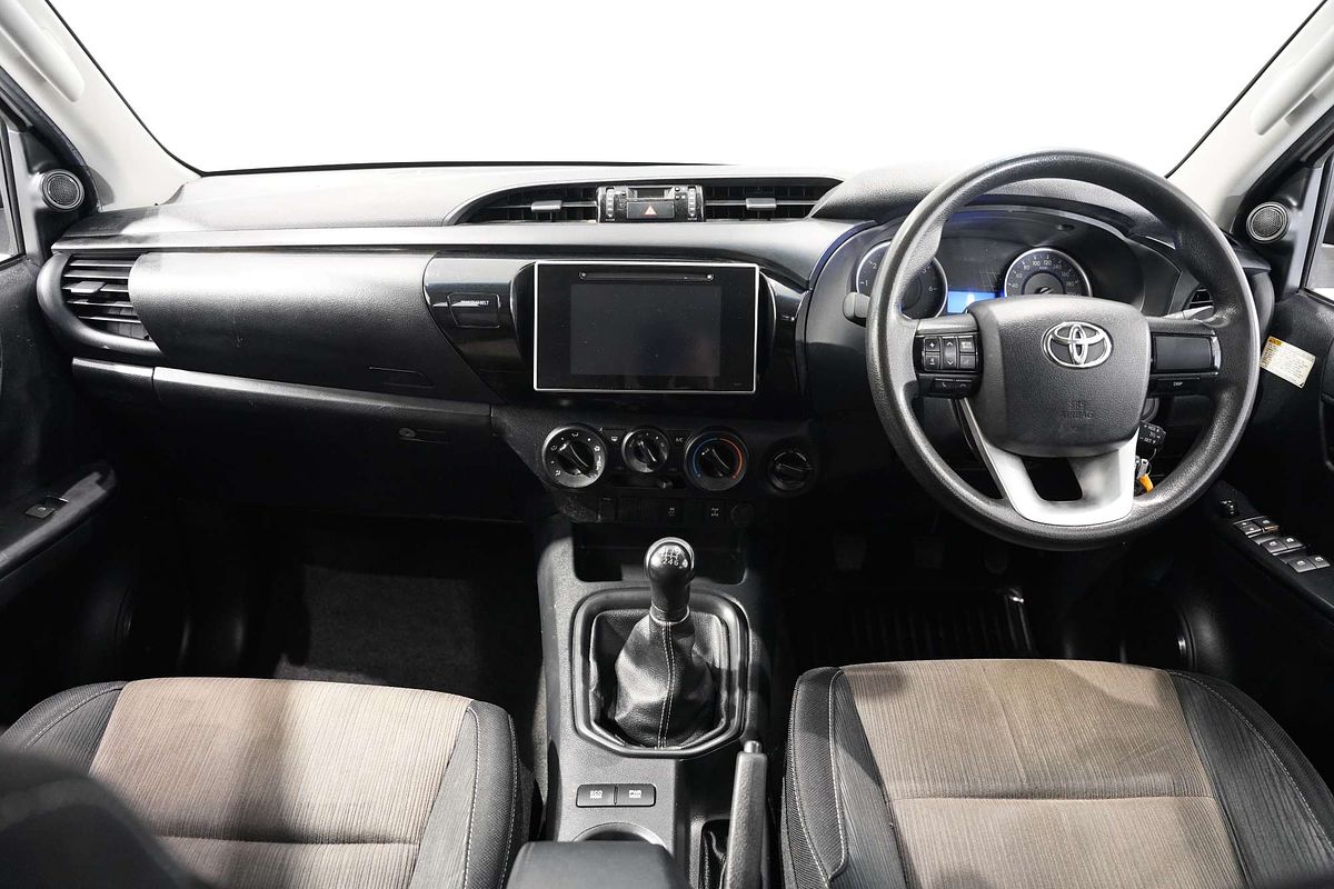 2016 Toyota Hilux SR GUN126R 4X4