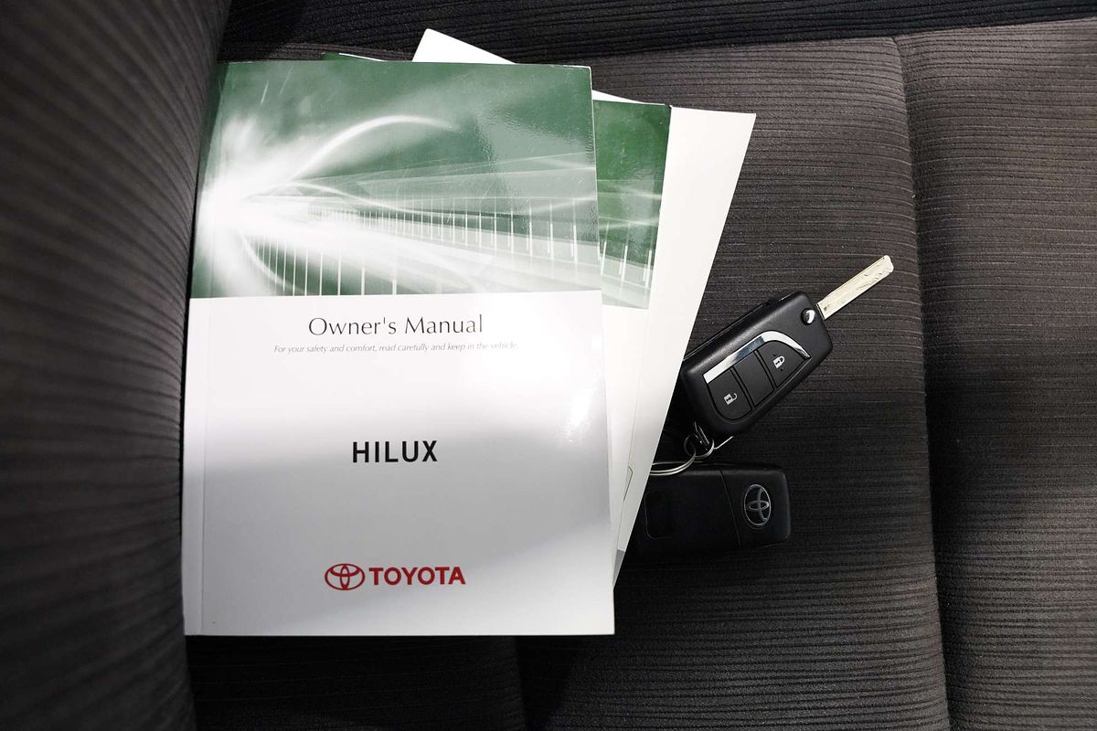 2016 Toyota Hilux SR GUN126R 4X4