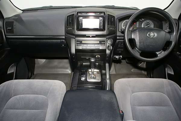 2017 Toyota Landcruiser GX VDJ200R