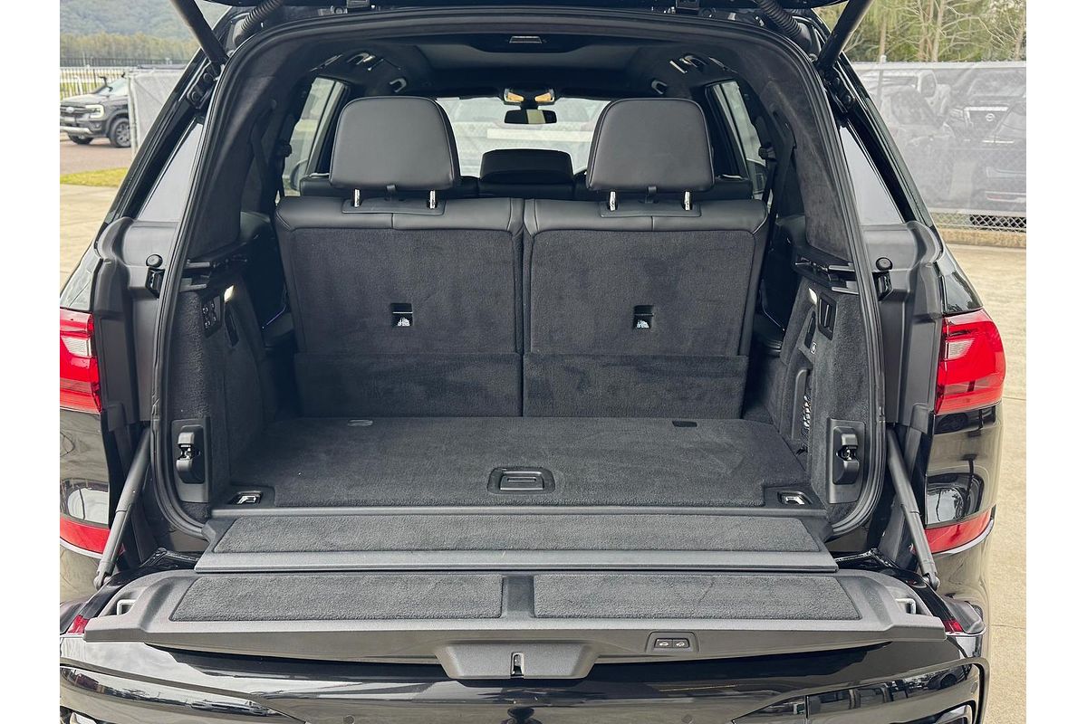2021 BMW X7 M50i G07
