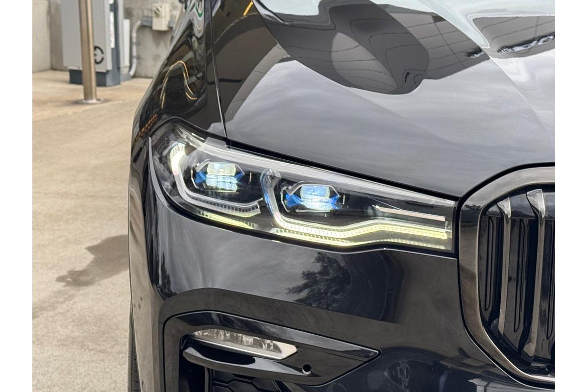 2021 BMW X7 M50i G07