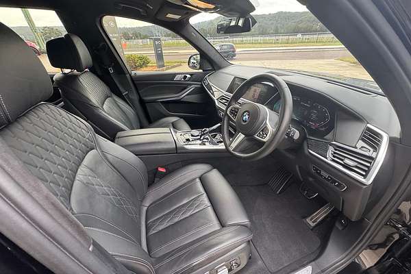 2021 BMW X7 M50i G07