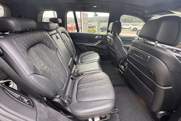 2021 BMW X7 M50i G07