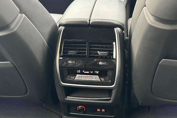 2021 BMW X7 M50i G07