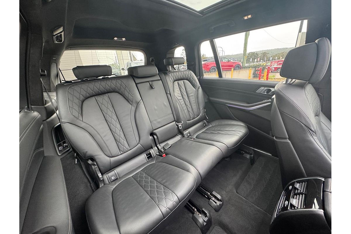 2021 BMW X7 M50i G07