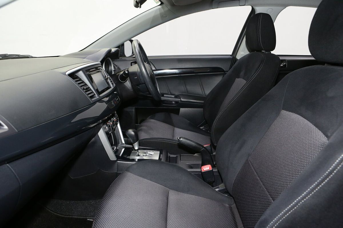 2017 Mitsubishi Lancer ES Sport CF
