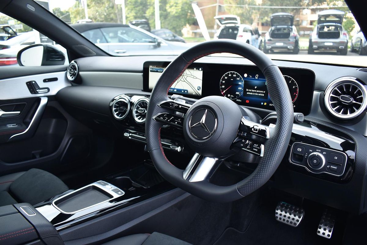 2024 Mercedes-Benz A-Class A200 V177