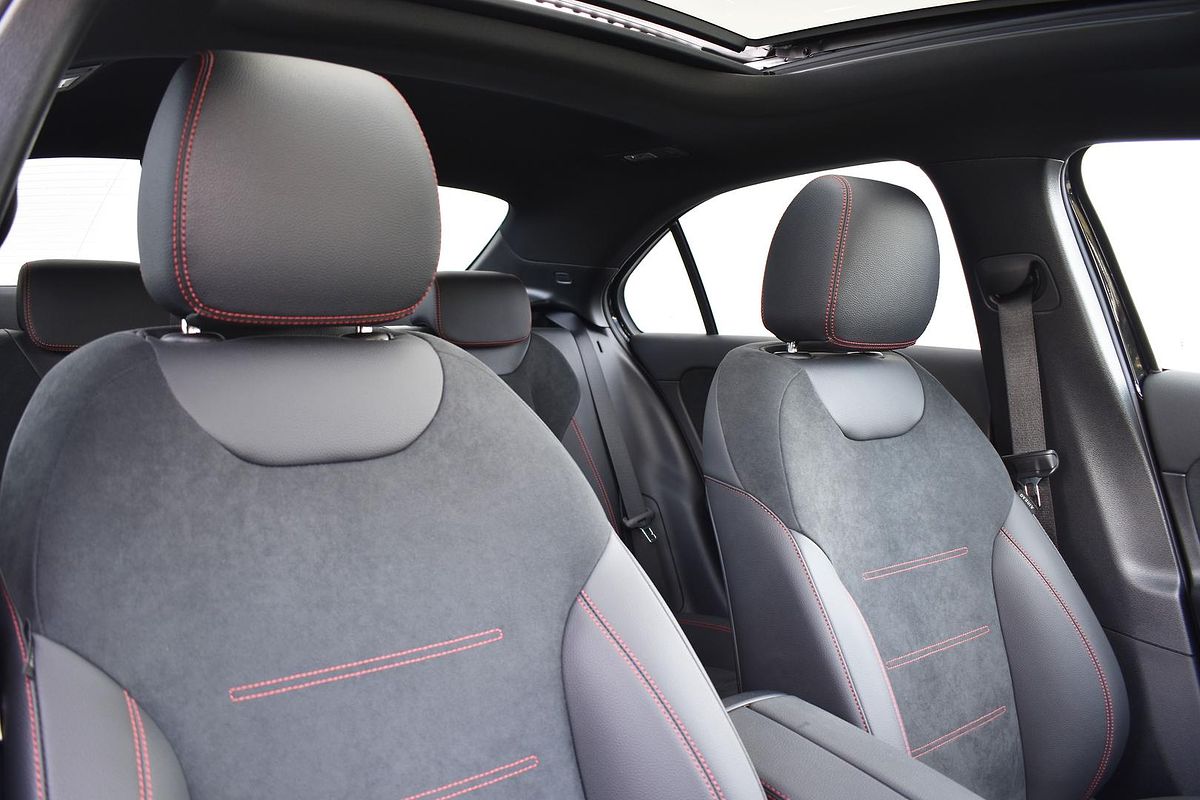 2024 Mercedes-Benz A-Class A200 V177