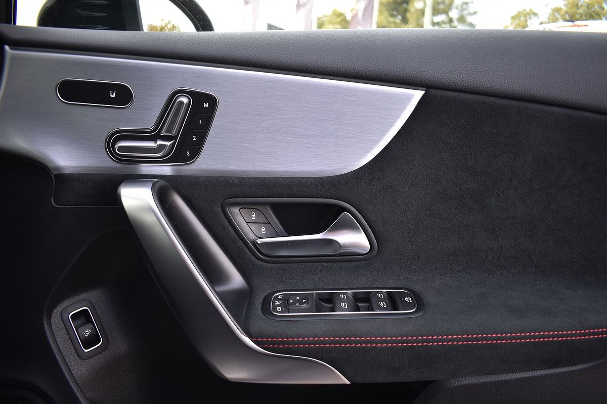 2024 Mercedes-Benz A-Class A200 V177