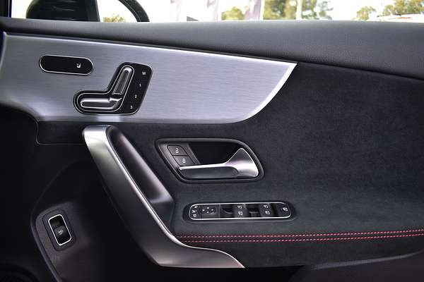 2024 Mercedes-Benz A-Class A200 V177