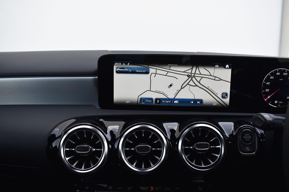 2024 Mercedes-Benz A-Class A200 V177