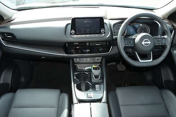 2024 Nissan X-TRAIL ST-L T33