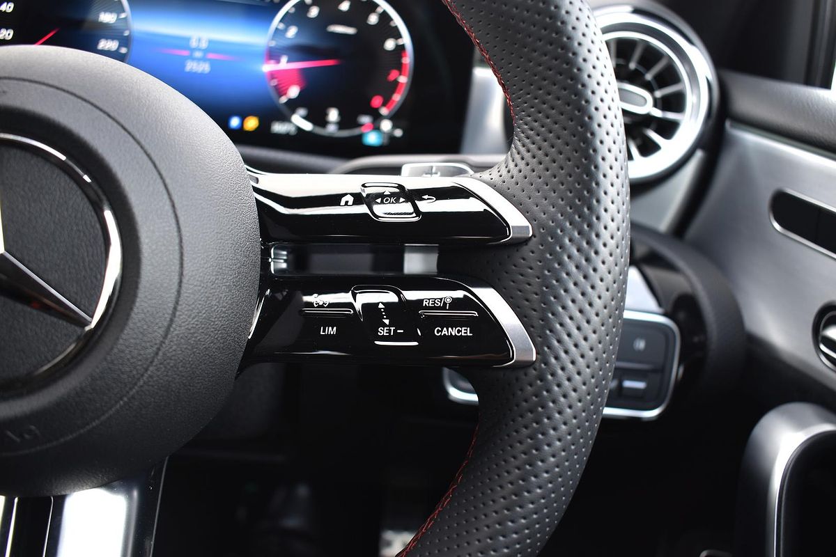 2024 Mercedes-Benz A-Class A200 V177