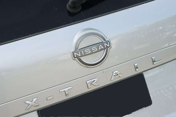 2024 Nissan X-TRAIL ST-L T33
