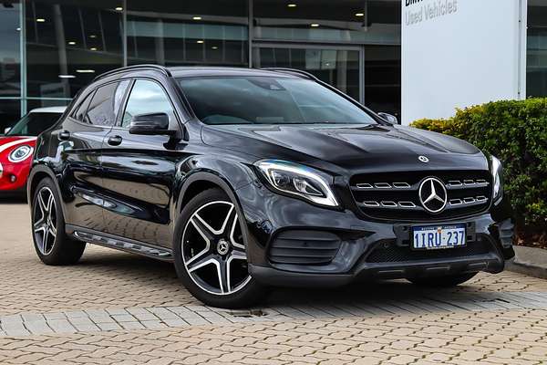 2017 Mercedes-Benz GLA-Class GLA180 X156
