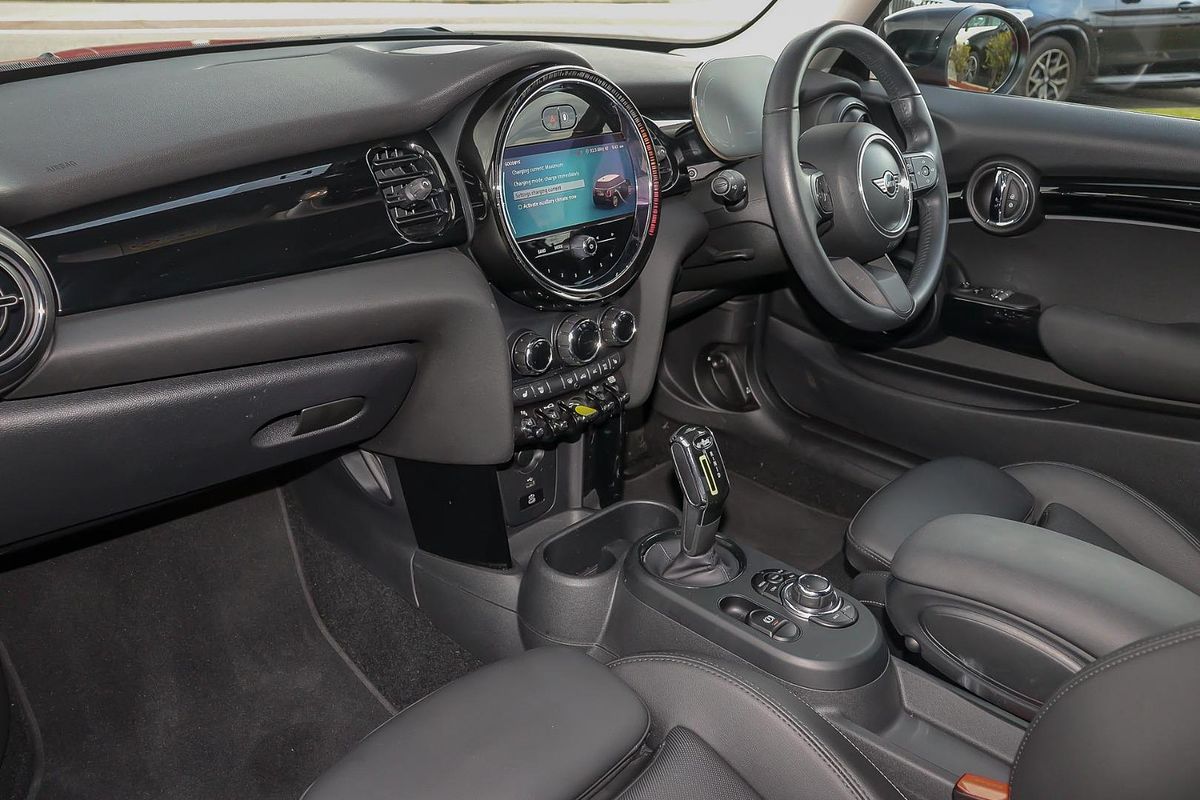 2022 MINI Hatch Cooper SE Classic F56 LCI-2