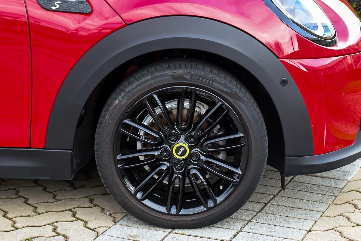 2022 MINI Hatch Cooper SE Classic F56 LCI-2