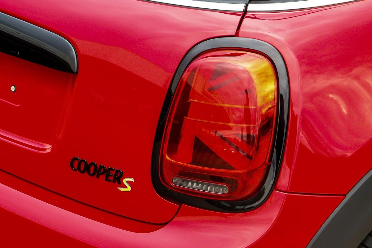 2022 MINI Hatch Cooper SE Classic F56 LCI-2