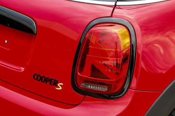 2022 MINI Hatch Cooper SE Classic F56 LCI-2