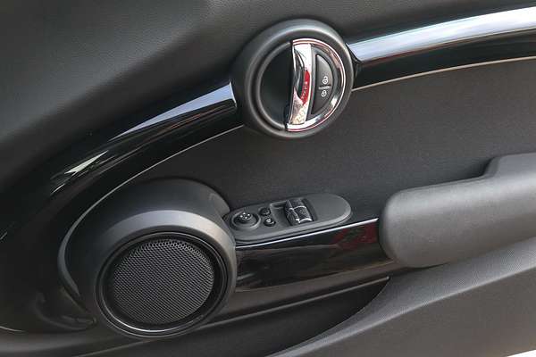 2022 MINI Hatch Cooper SE Classic F56 LCI-2