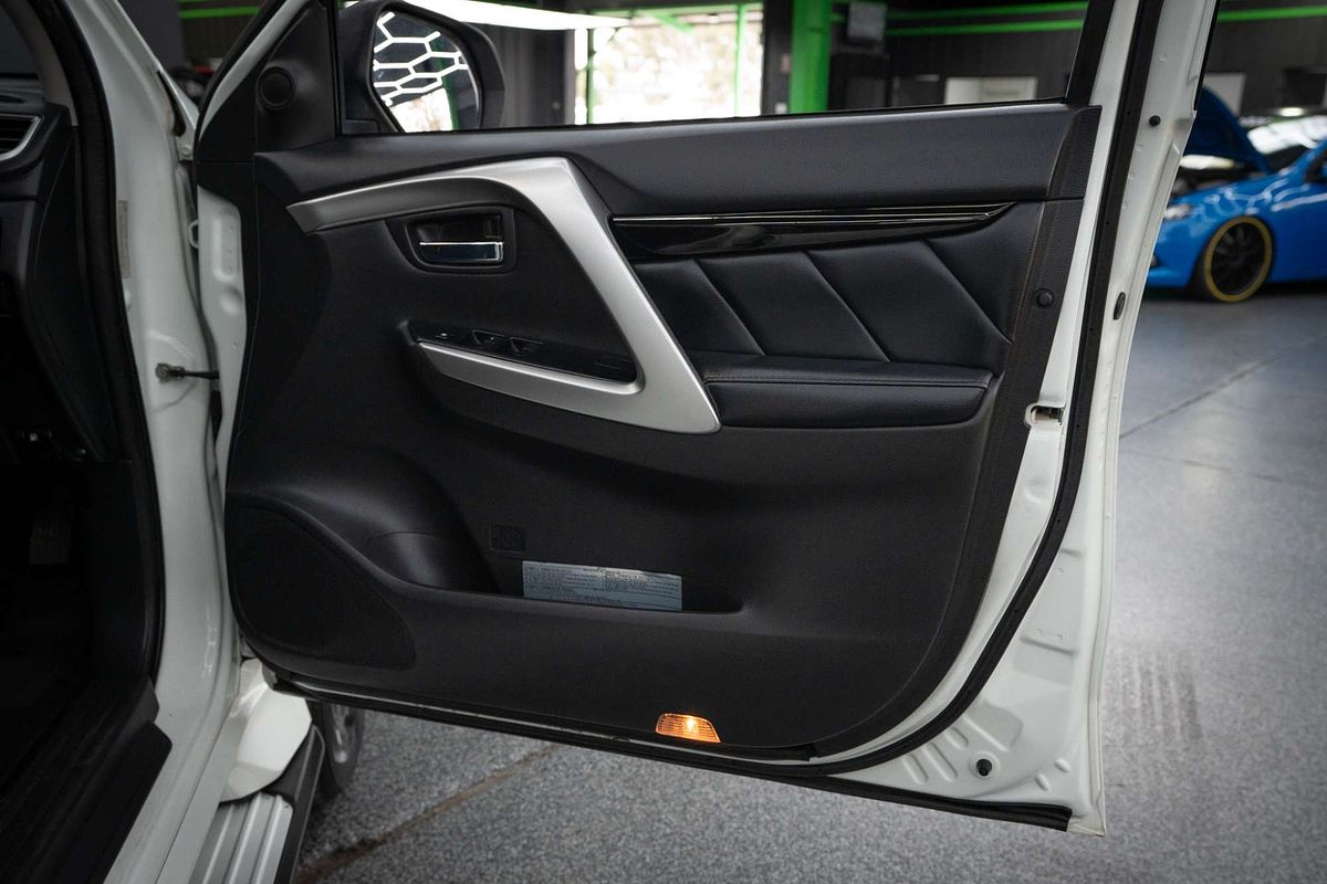 2016 Mitsubishi Pajero Sport GLS QE