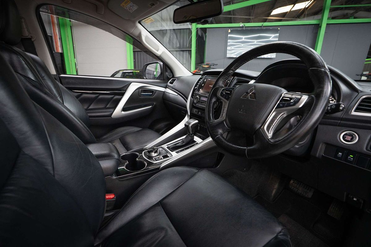 2016 Mitsubishi Pajero Sport GLS QE