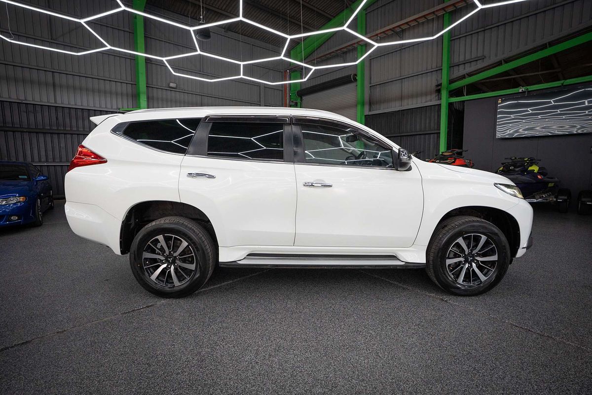 2016 Mitsubishi Pajero Sport GLS QE