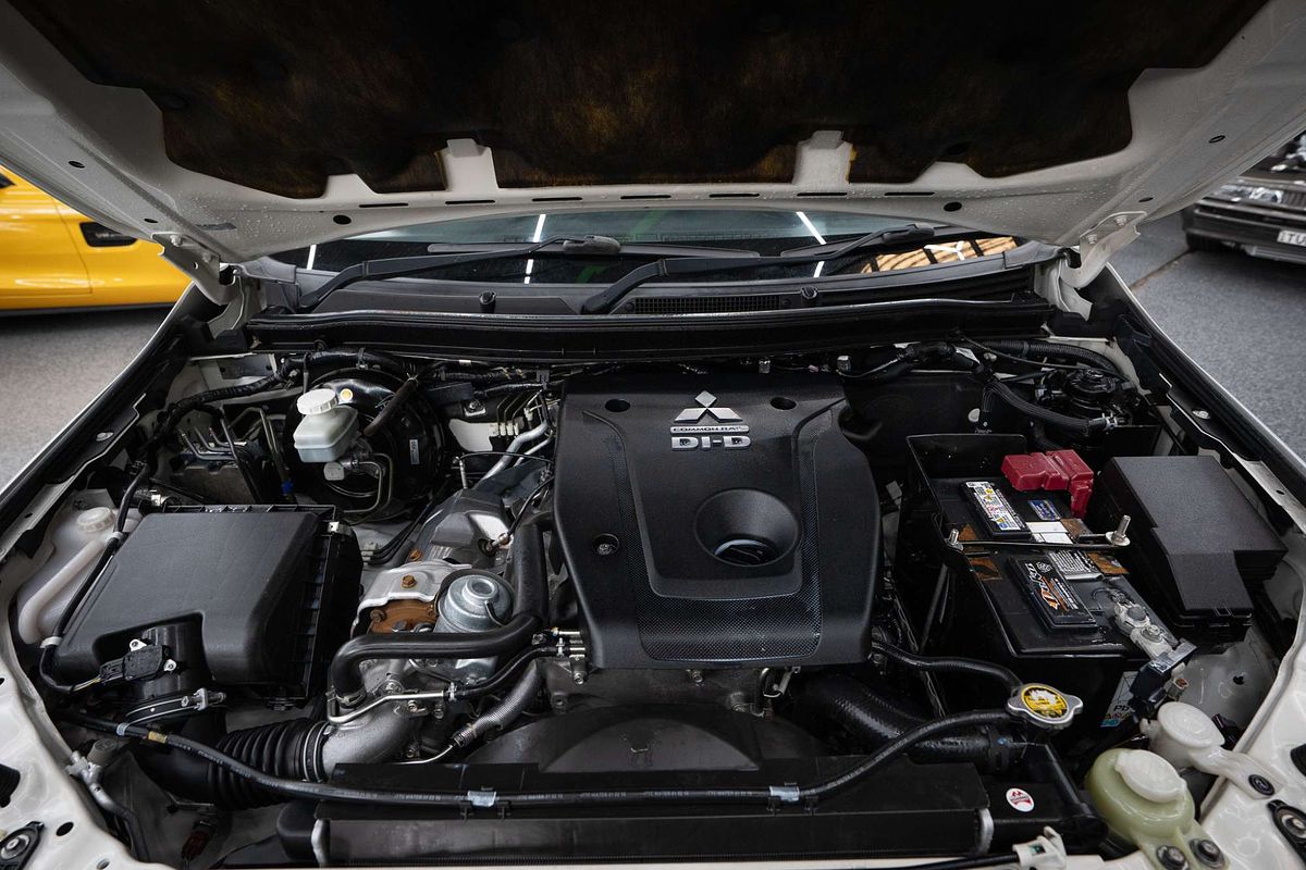 2016 Mitsubishi Pajero Sport GLS QE