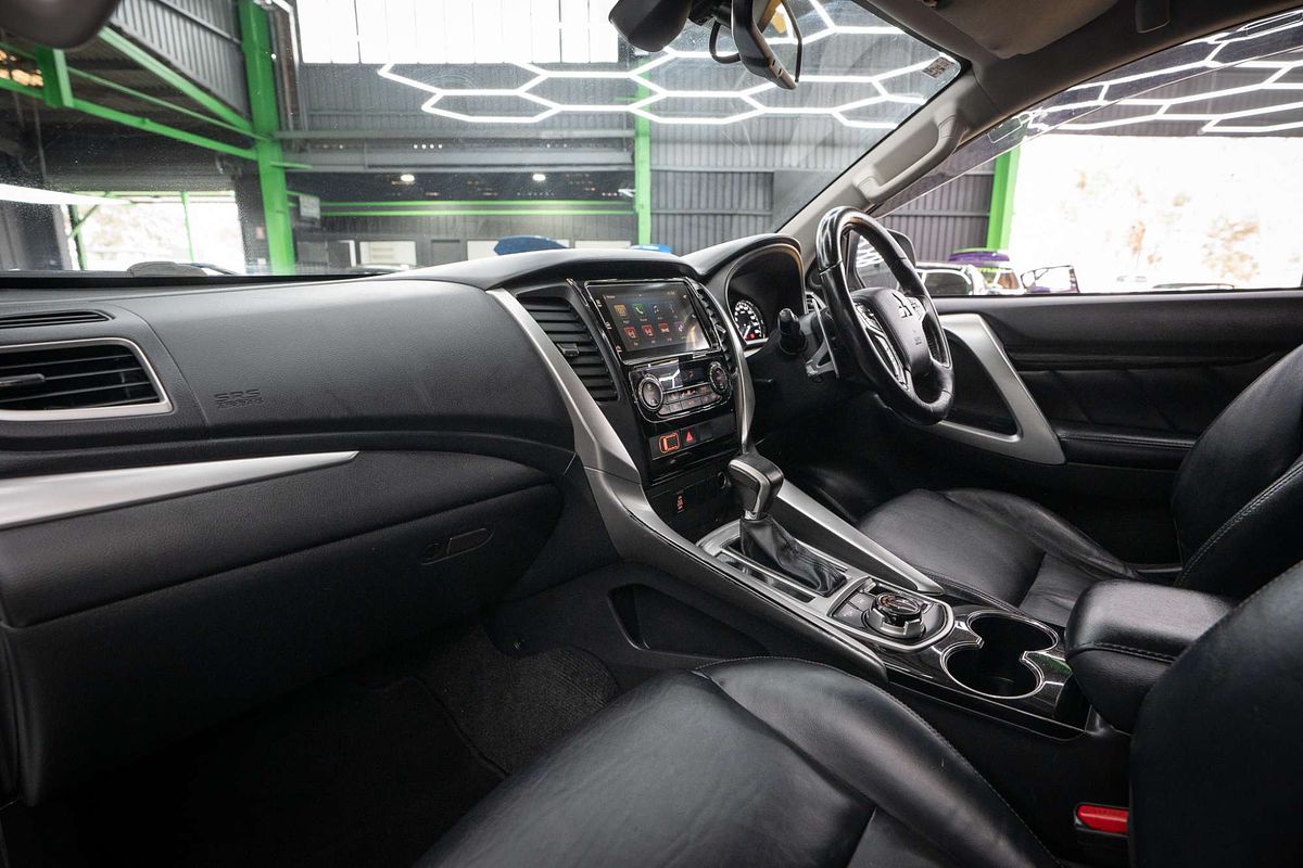2016 Mitsubishi Pajero Sport GLS QE