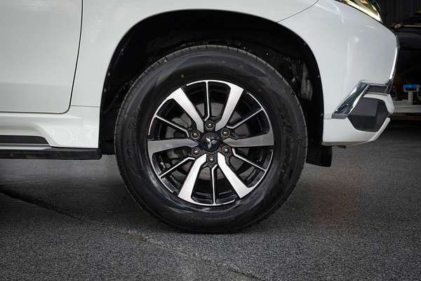 2016 Mitsubishi Pajero Sport GLS QE