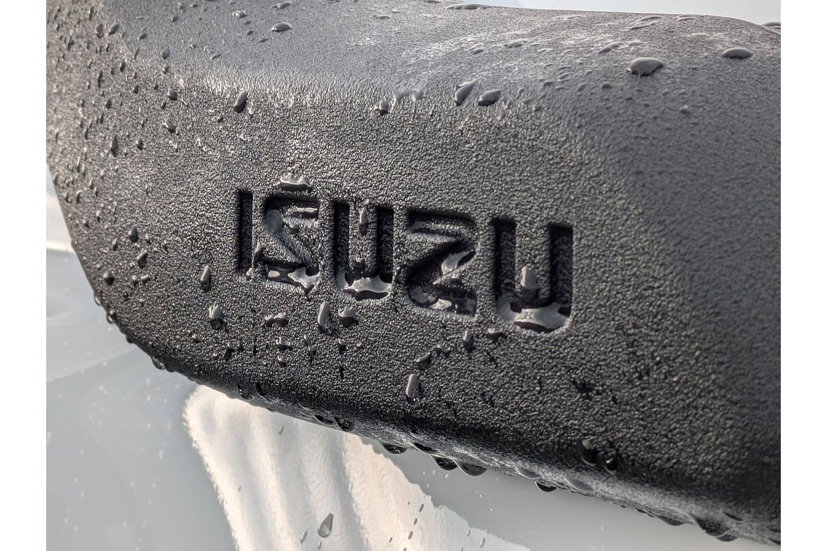 2025 Isuzu MU-X LS-U