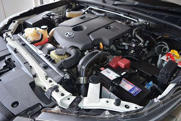2021 Toyota Hilux SR GUN126R 4X4