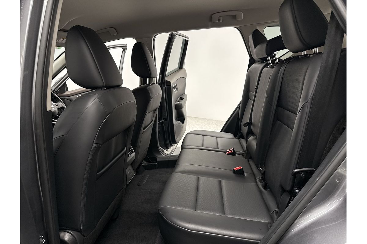 2024 Nissan X-TRAIL ST-L T33