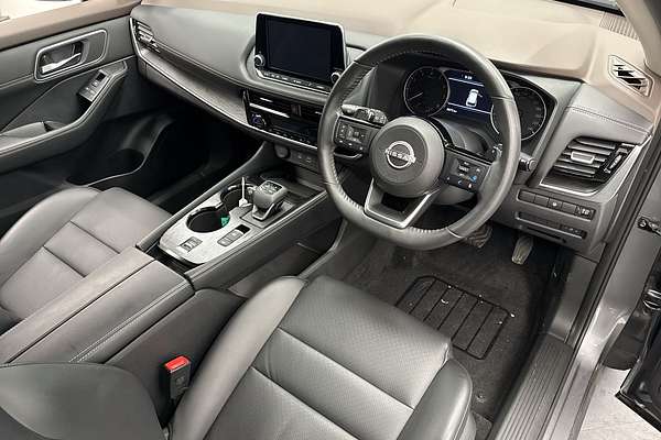 2024 Nissan X-TRAIL ST-L T33