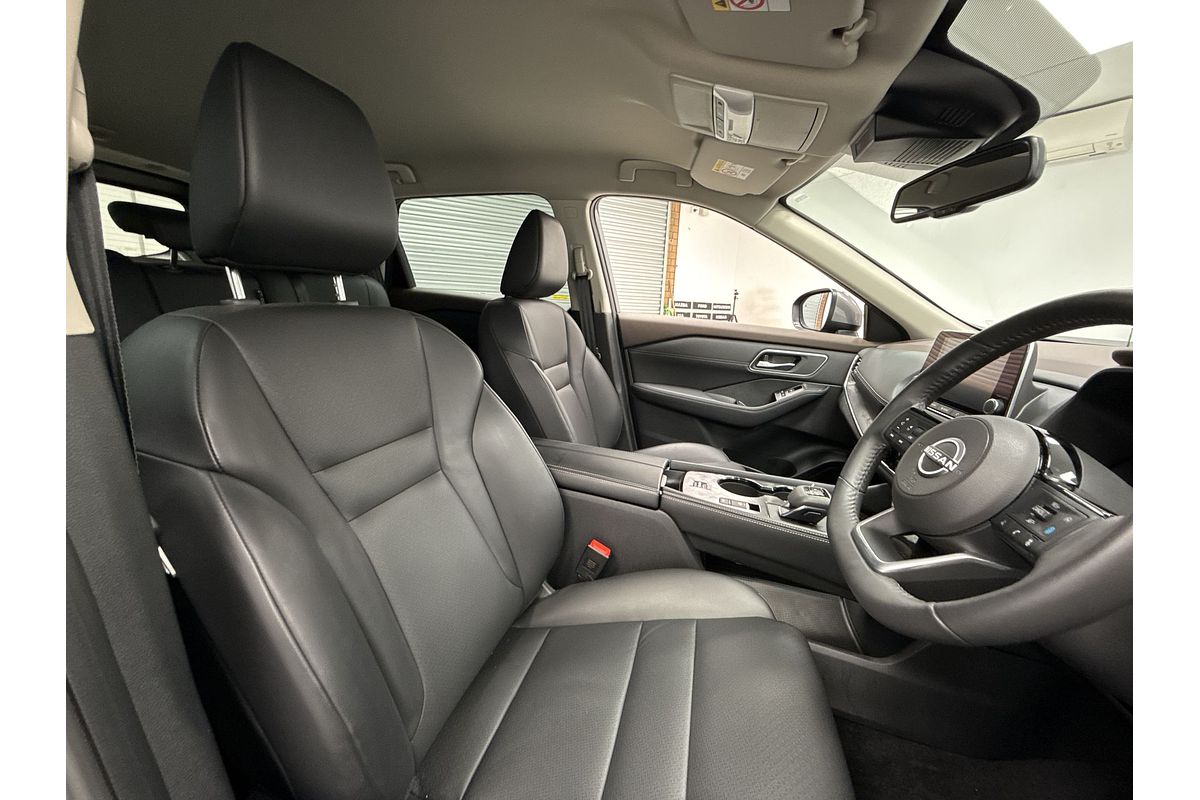 2024 Nissan X-TRAIL ST-L T33