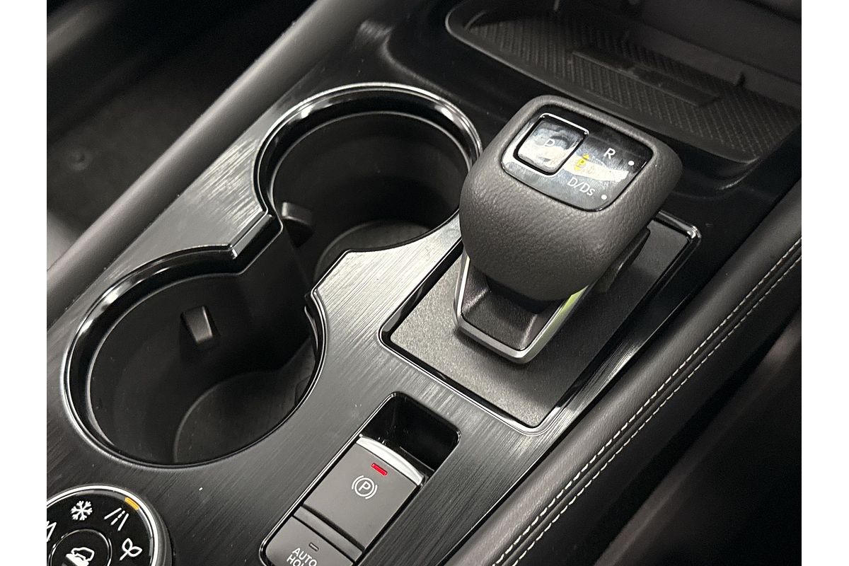 2024 Nissan X-TRAIL ST-L T33