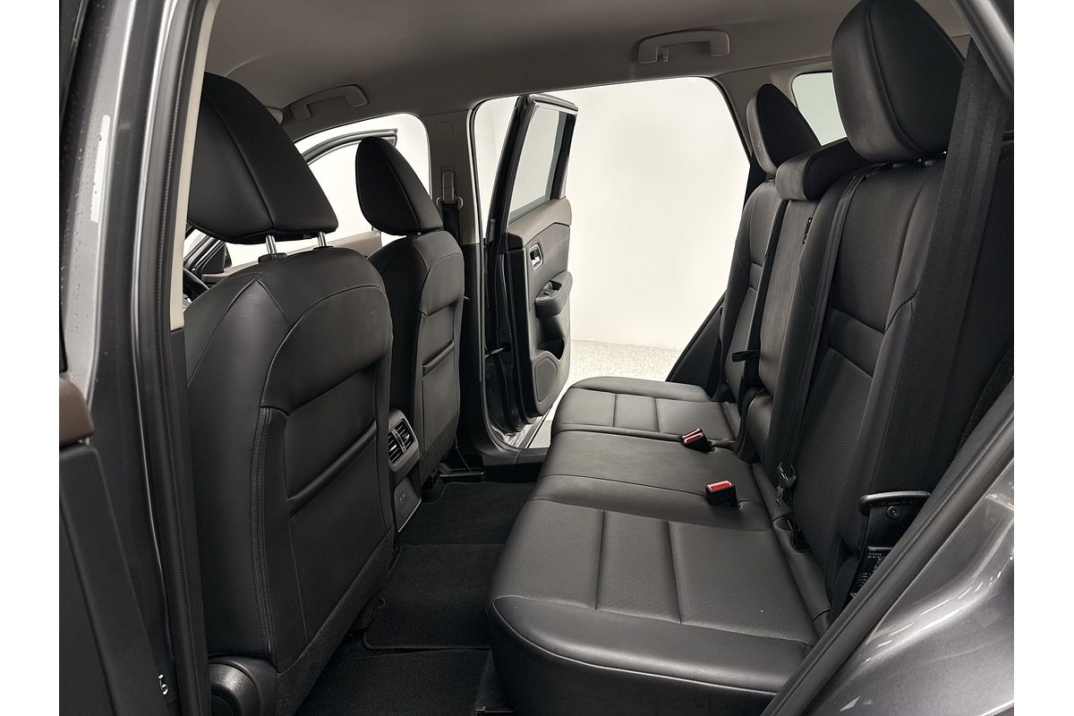 2024 Nissan X-TRAIL ST-L T33