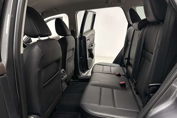 2024 Nissan X-TRAIL ST-L T33