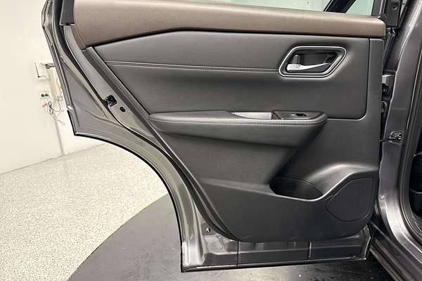 2024 Nissan X-TRAIL ST-L T33