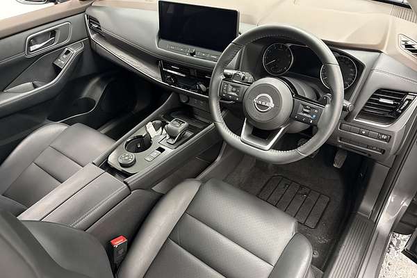 2024 Nissan X-TRAIL ST-L T33