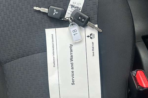 2018 Mitsubishi Mirage ES LA