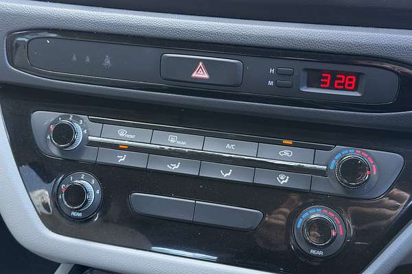 2016 Kia Carnival S YP